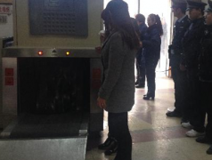 長途汽車站安檢機能看到包里的全部東西嗎